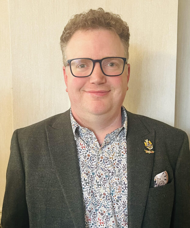 Oli Leach
